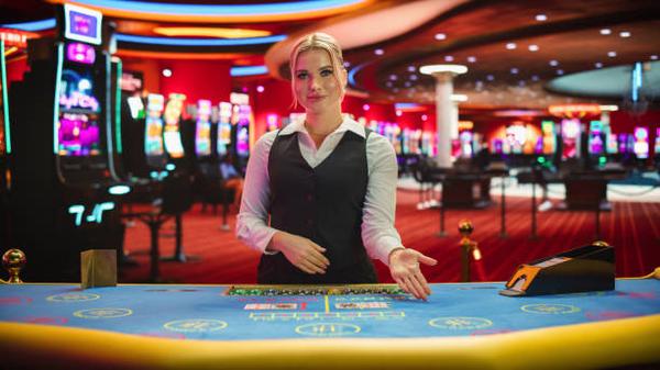 Explore Premium Table Experiences through the best online casino Singapore for Enthusiasts